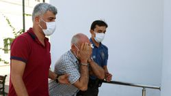 Evli kızı başka birine kaçınca kızını bıçakladı
